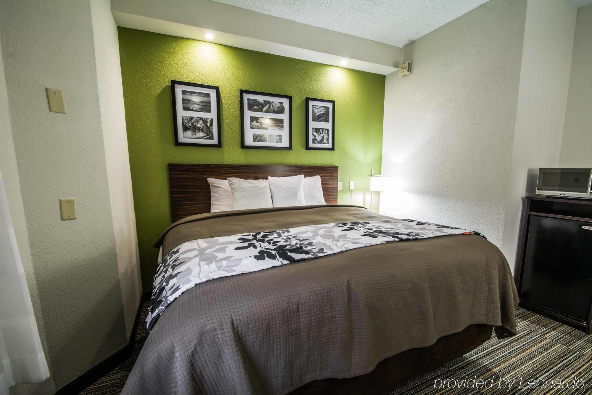 Sleep Chain Of Lakes Inn Leesburg